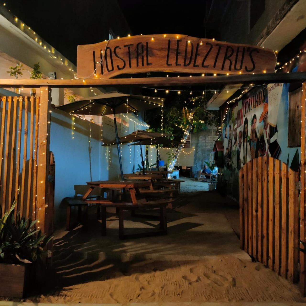 Hostal Ledeztrus Zipolite Exterior photo