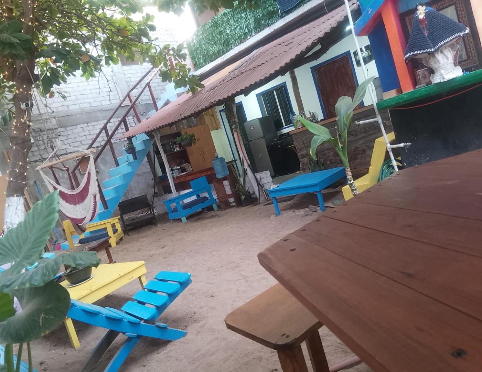 Hostal Ledeztrus Zipolite Exterior photo