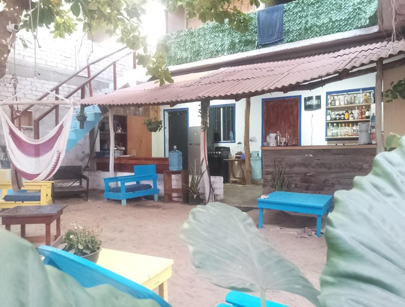 Hostal Ledeztrus Zipolite Exterior photo